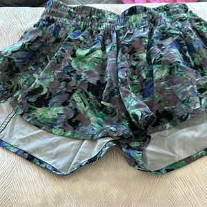 Lululemon short